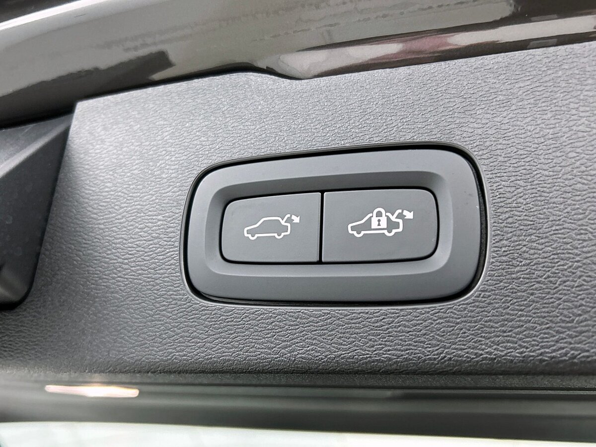 47464303 volvo v60 t6 awd recharge plus dark trekhaak 89