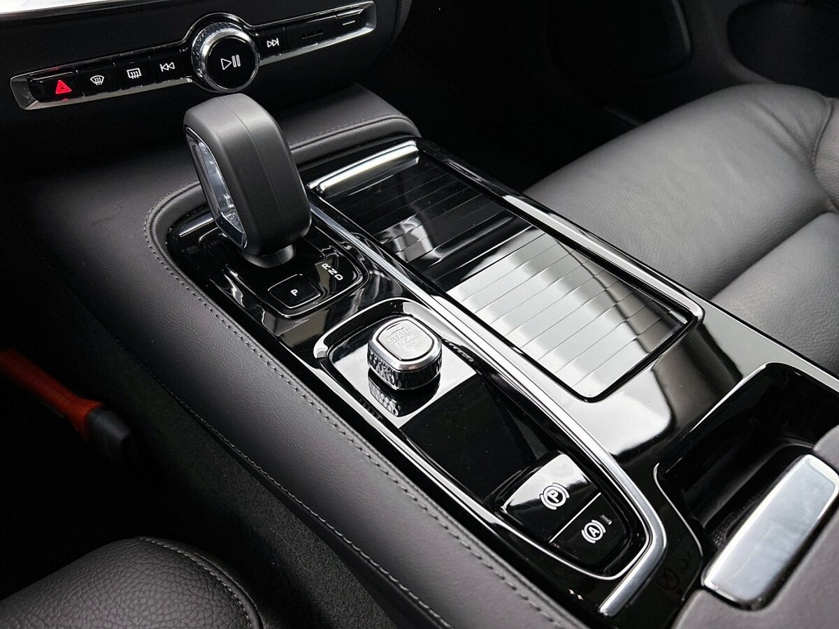 48291005 volvo v60 2 0 t6 bright leder trekhaak climate pack pilot assist f99c8b