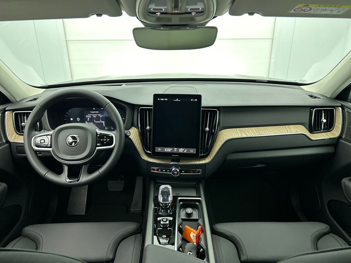 49836584 volvo xc60 t6 plus dark recharge head up panoramadak getint glas 20