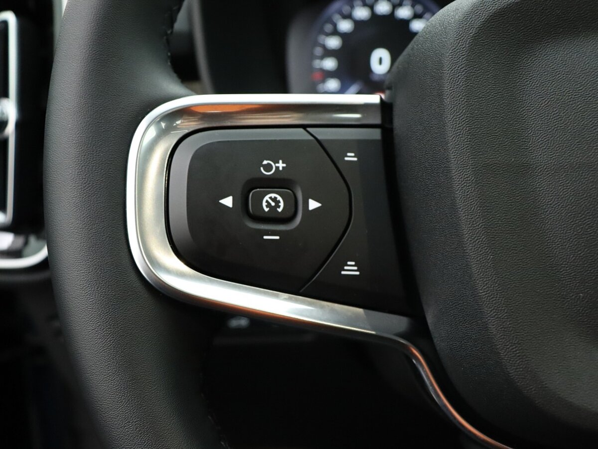 35531406 volvo xc40 1 5 t5 recharge ultimate dark fad4de