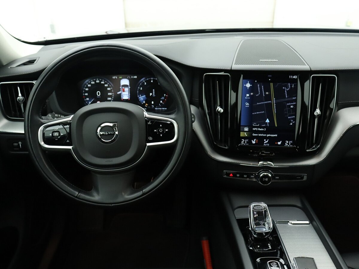 36110625 volvo xc60 2 0 b5 inscript 7 03