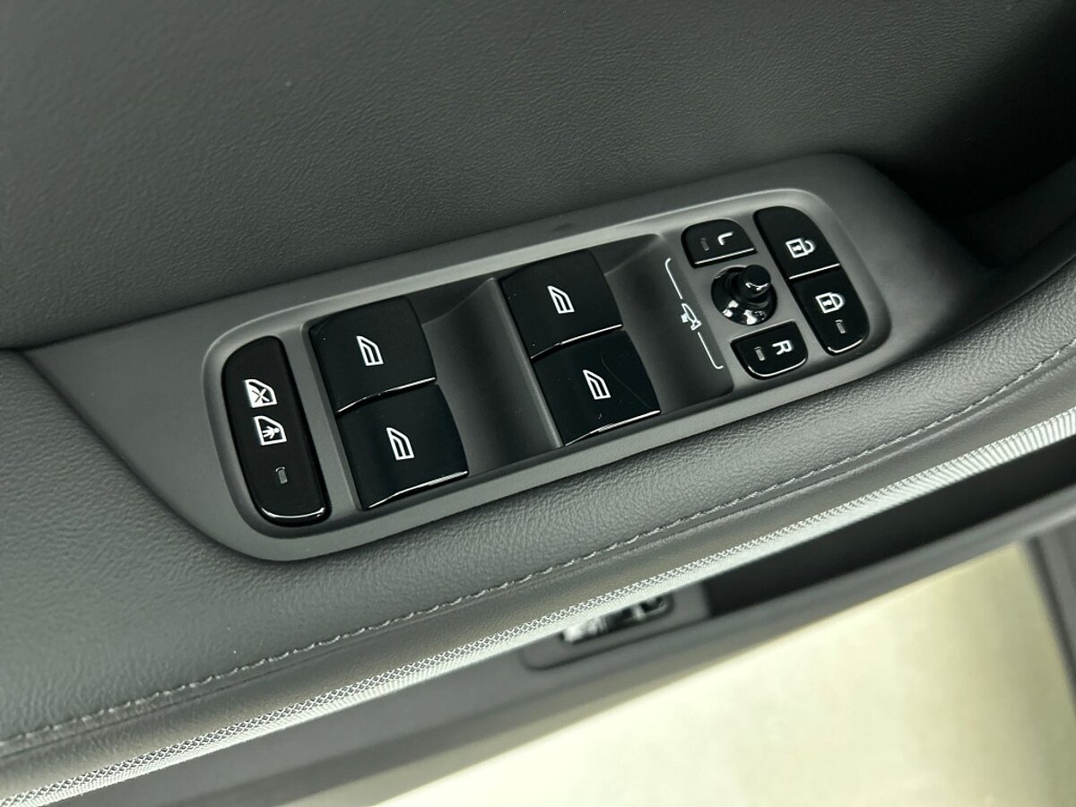 47867664 polestar 2 long rang dual motor performance plus 82 kwh 40