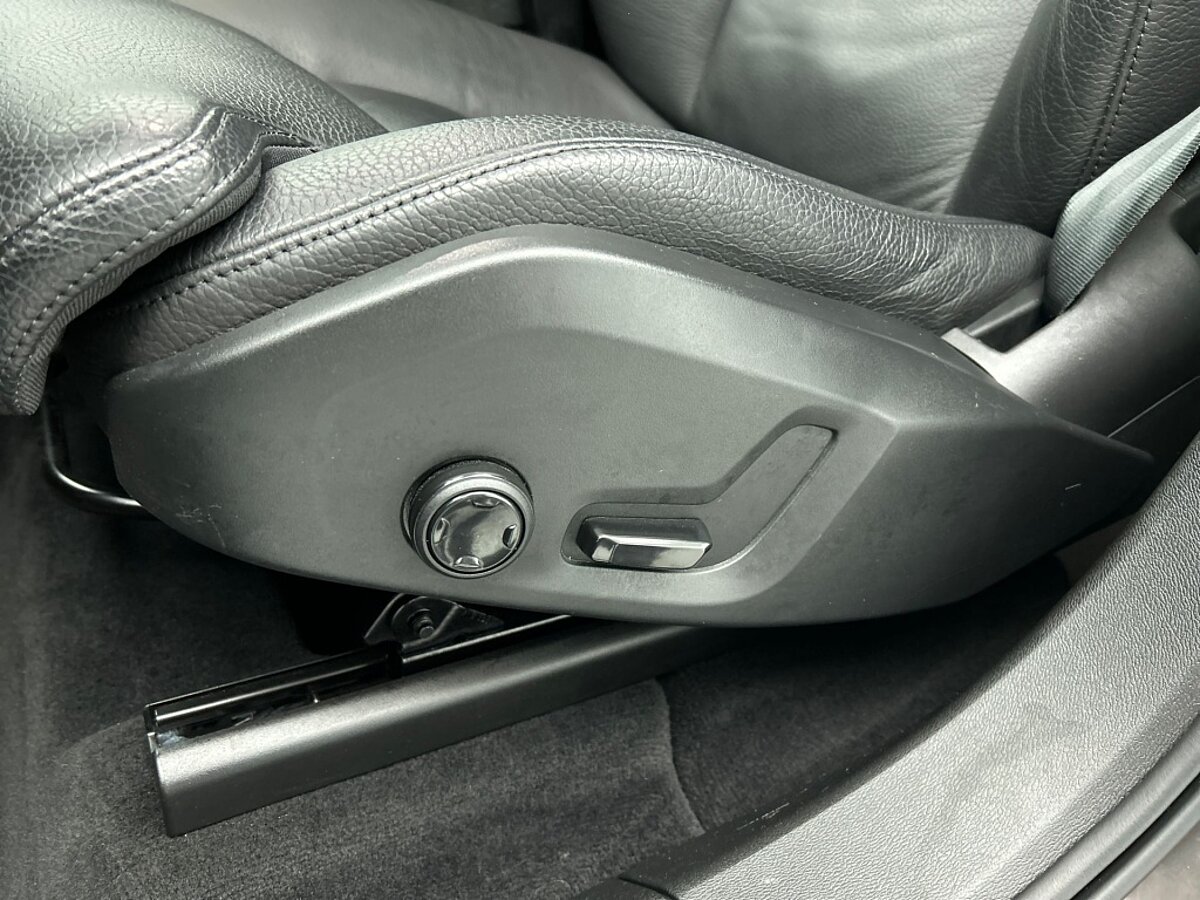 48575818 volvo xc60 2 0 t6 plug in hybrid awd inscription expression 974614