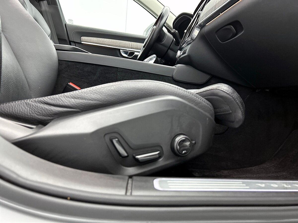 49296312 volvo v90 b4 inscription panoramadak 02