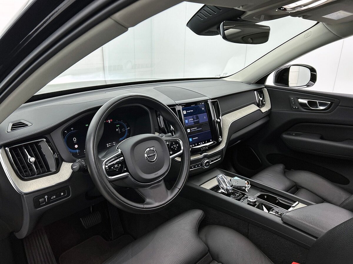 49419930 volvo xc60 t8 bright pano 20 inch long range 360 pilot assist 09