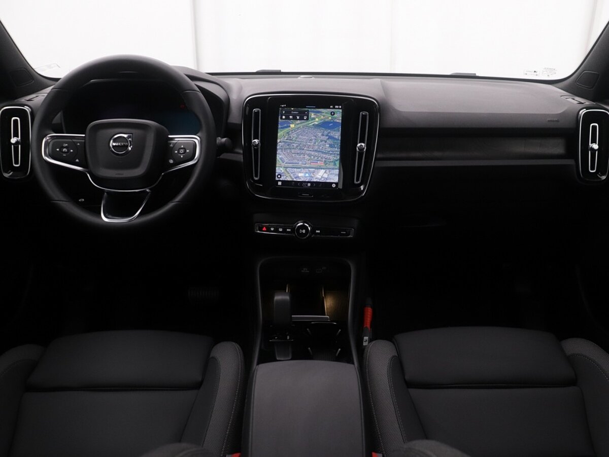 34897576 volvo c40 recharge 231pk plus 08