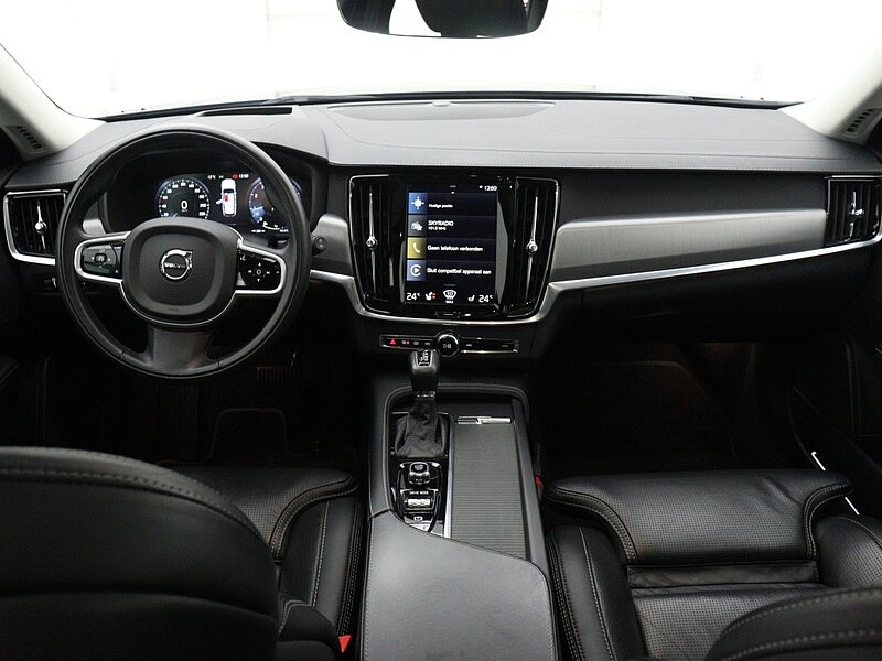 43599125 volvo v90 2 0 t4 business luxury 6 07