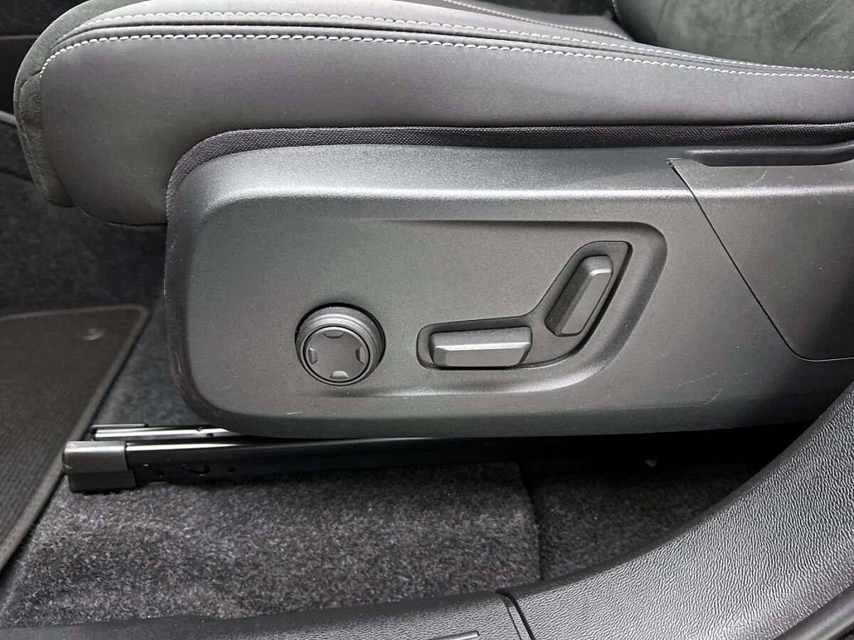 47457994 volvo c40 recharge ultimate 69 kwh panoramadak elektrische achterklep 51