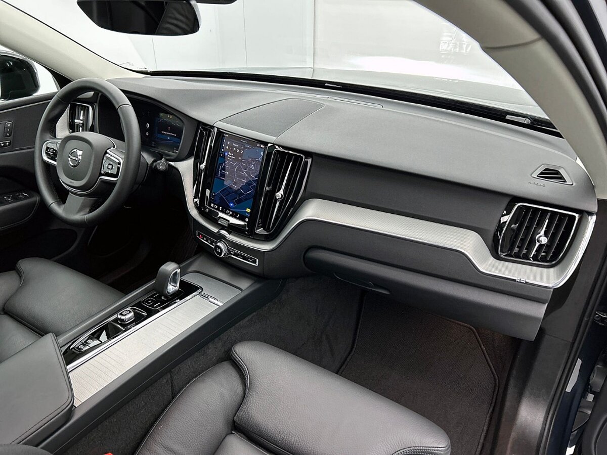 48515871 volvo xc60 2 0 t6 awd plus dark trekhaak leder panoramadak 97