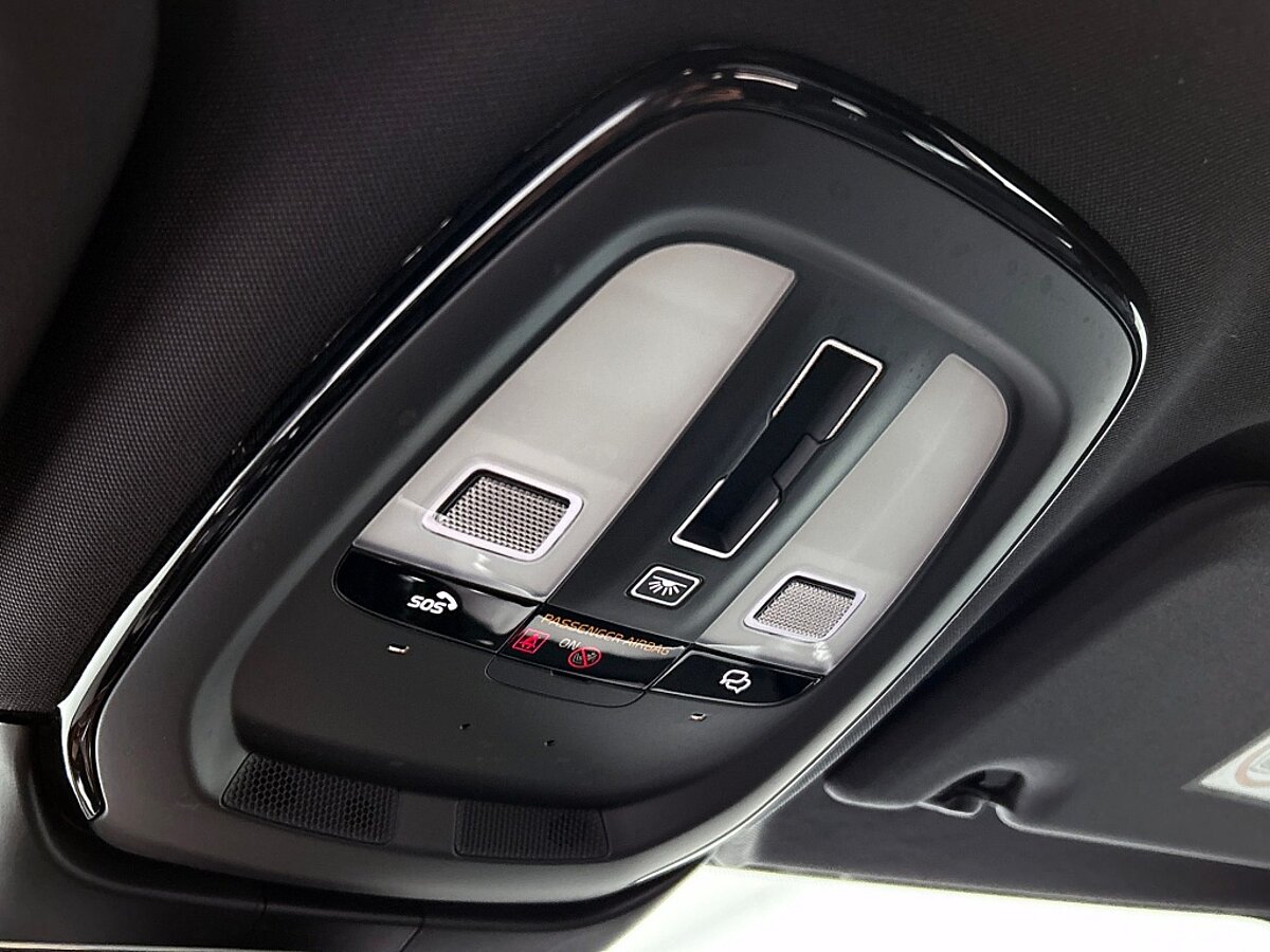 49041811 volvo v60 2 0 t6 awd plus dark panorama dak trekhaak 08