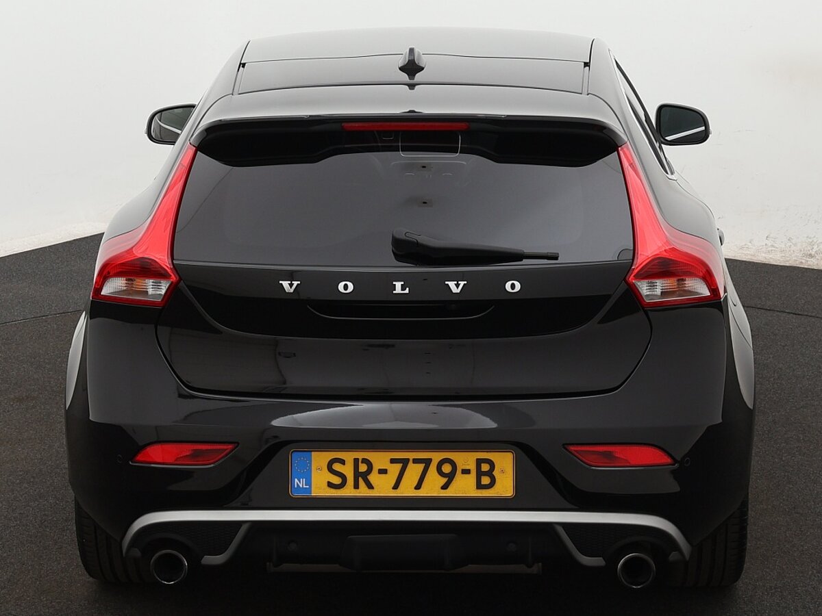 35472655 volvo v40 2 0 t4 bns sport panorama dak navigatie camera achter le 53