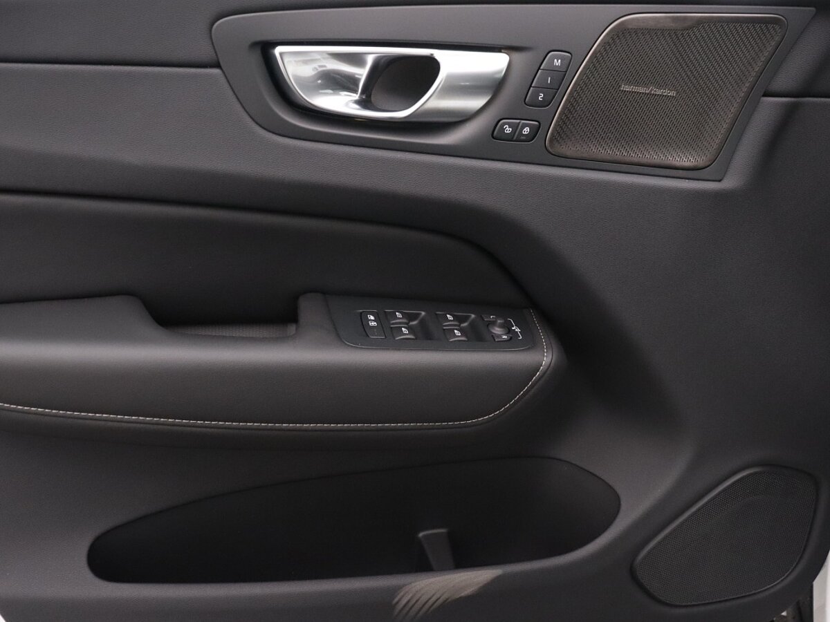44716652 volvo xc60 t6 awd ultimate dark 21 velgen trekhaak nappa leder 06