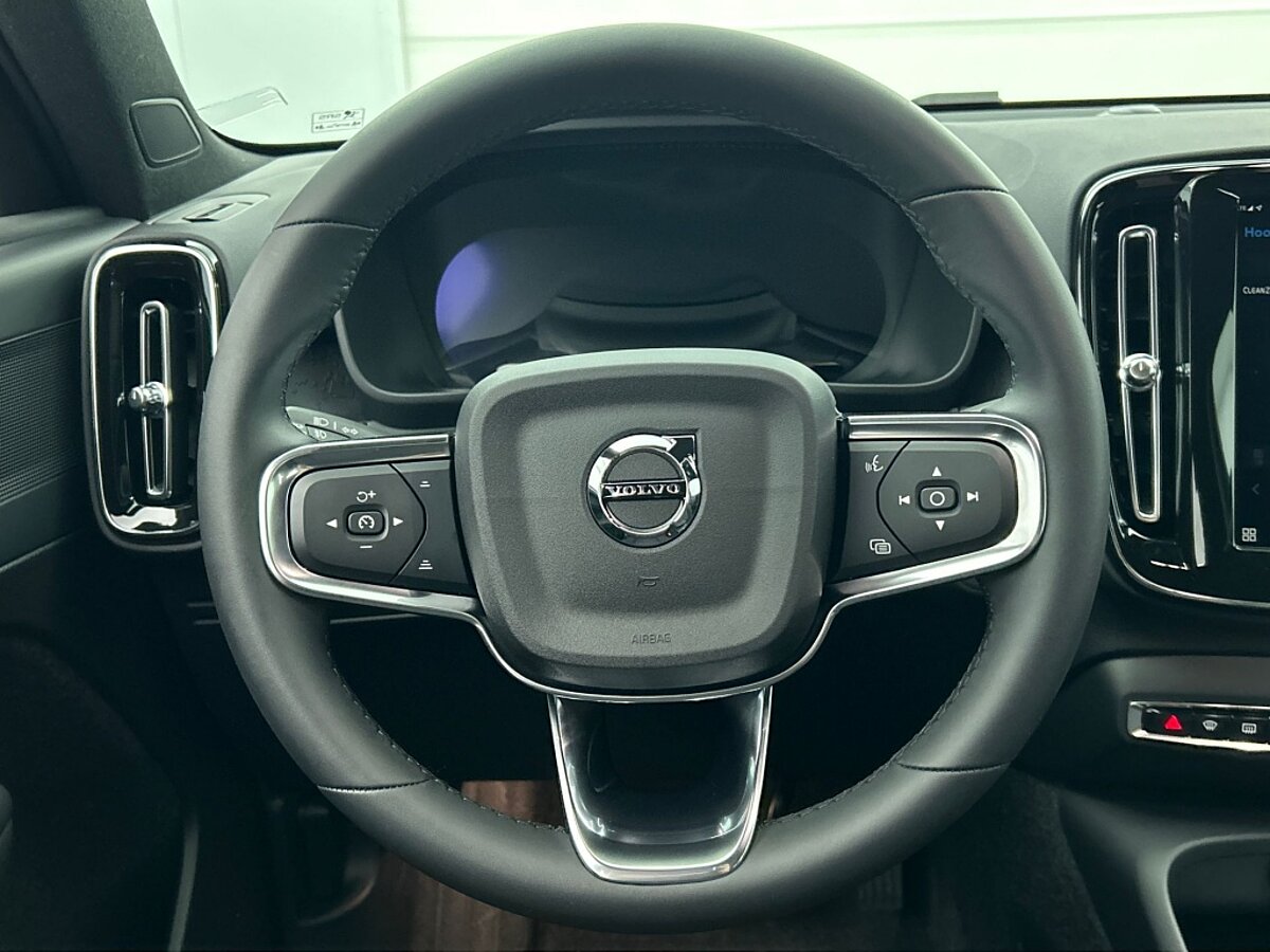 46247872 volvo xc40 extended range core 82 kwh a49e88