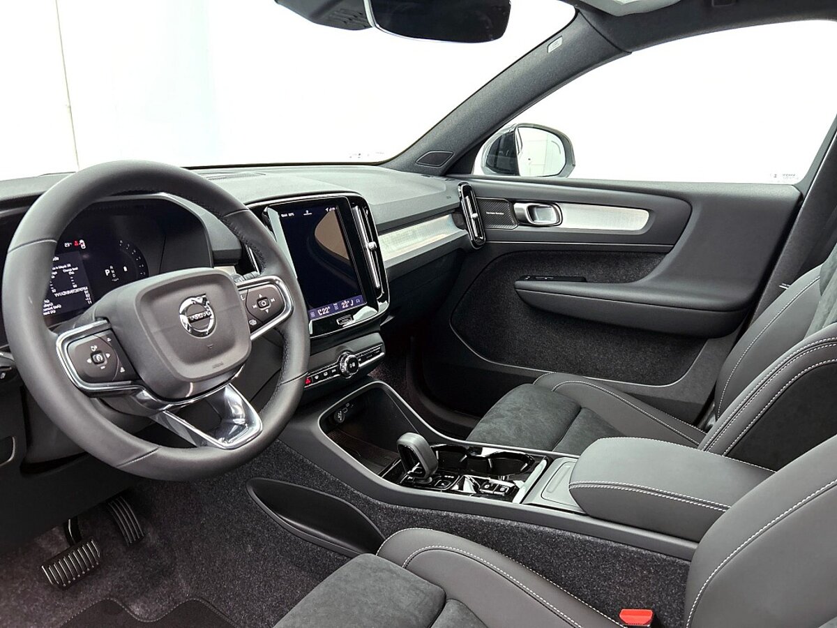 46502610 volvo xc40 xc40 b4 plus black edition panoramadak nubuck bekleding 8 01