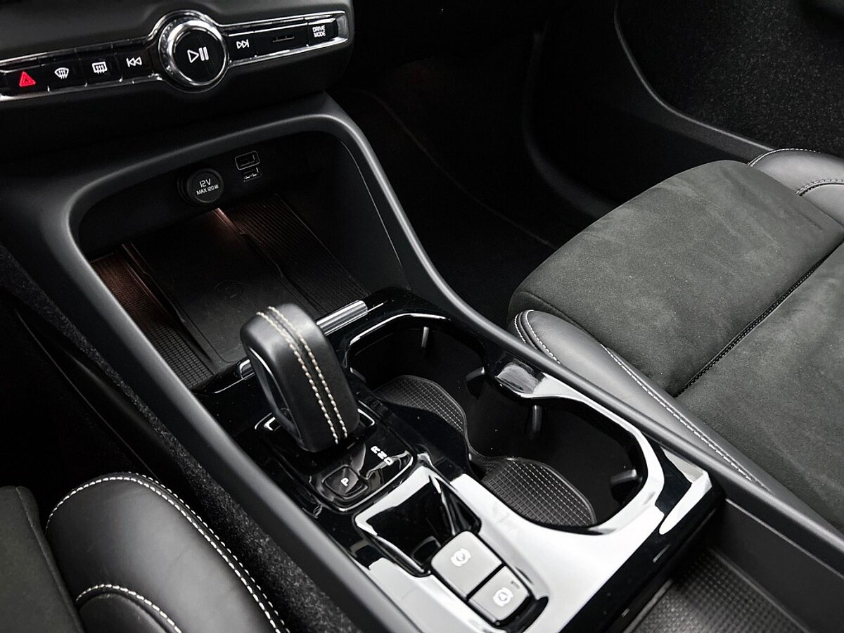 47156536 volvo xc40 1 5 t5 r design pilot assist trekhaak keyless blis clima 6d0f2a