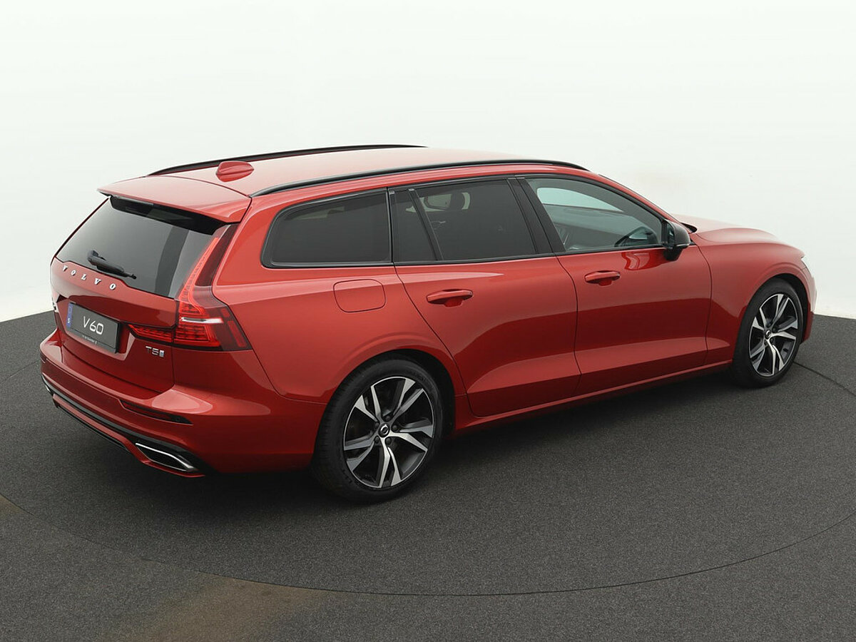 34202853 volvo v60 2 0 t5 r design 02