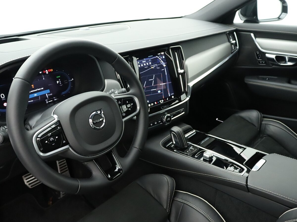35574350 volvo v90 2 0 t6 awd r design 5 05
