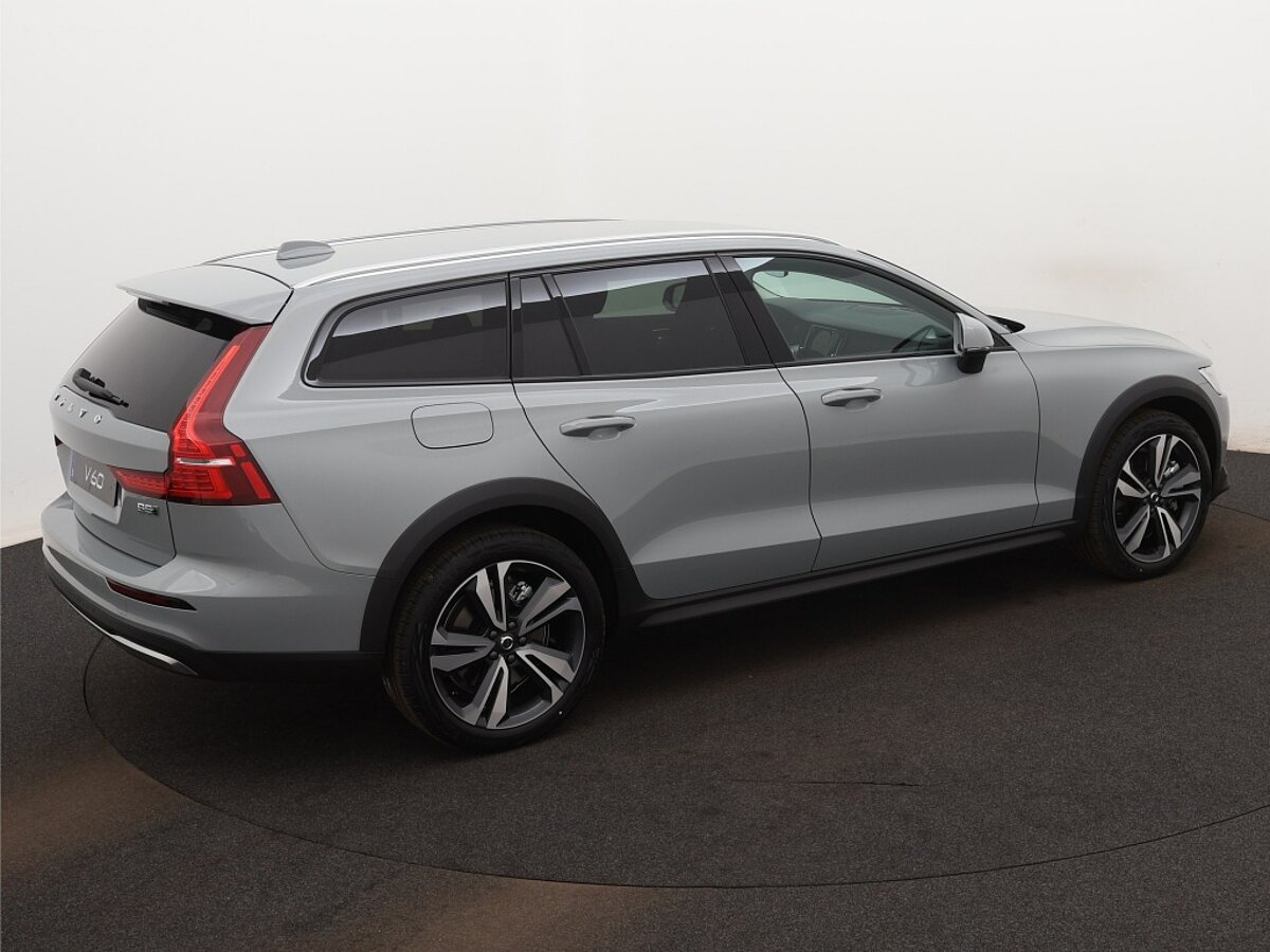 41451649 volvo v60 cross country 2 0 b5 awd core driver awareness pack 9 08