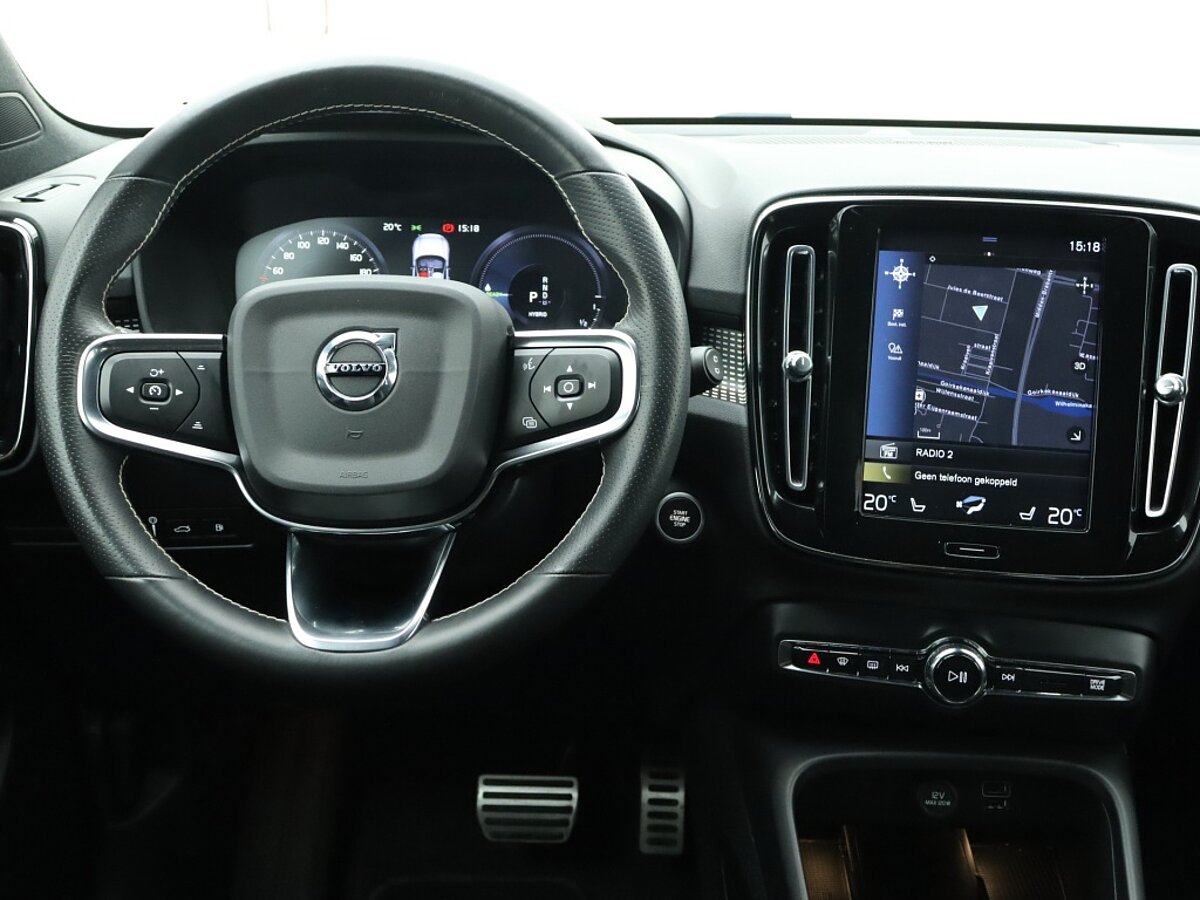 35652567 volvo xc40 1 5 t5 recharge r design trekhaak harmond kardon camera 7 04
