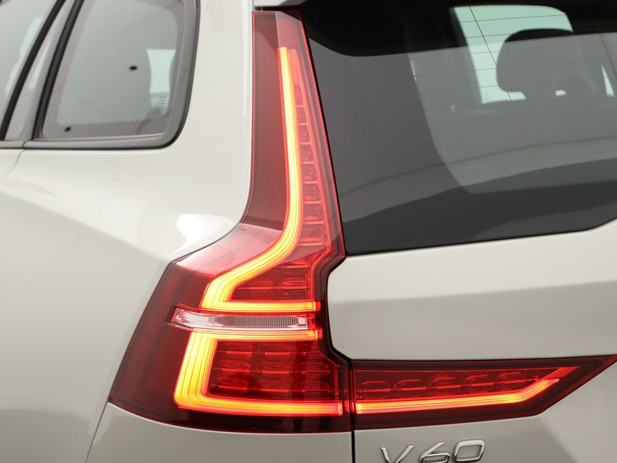 36155169 volvo v60 2 0 b3 r design 61c500
