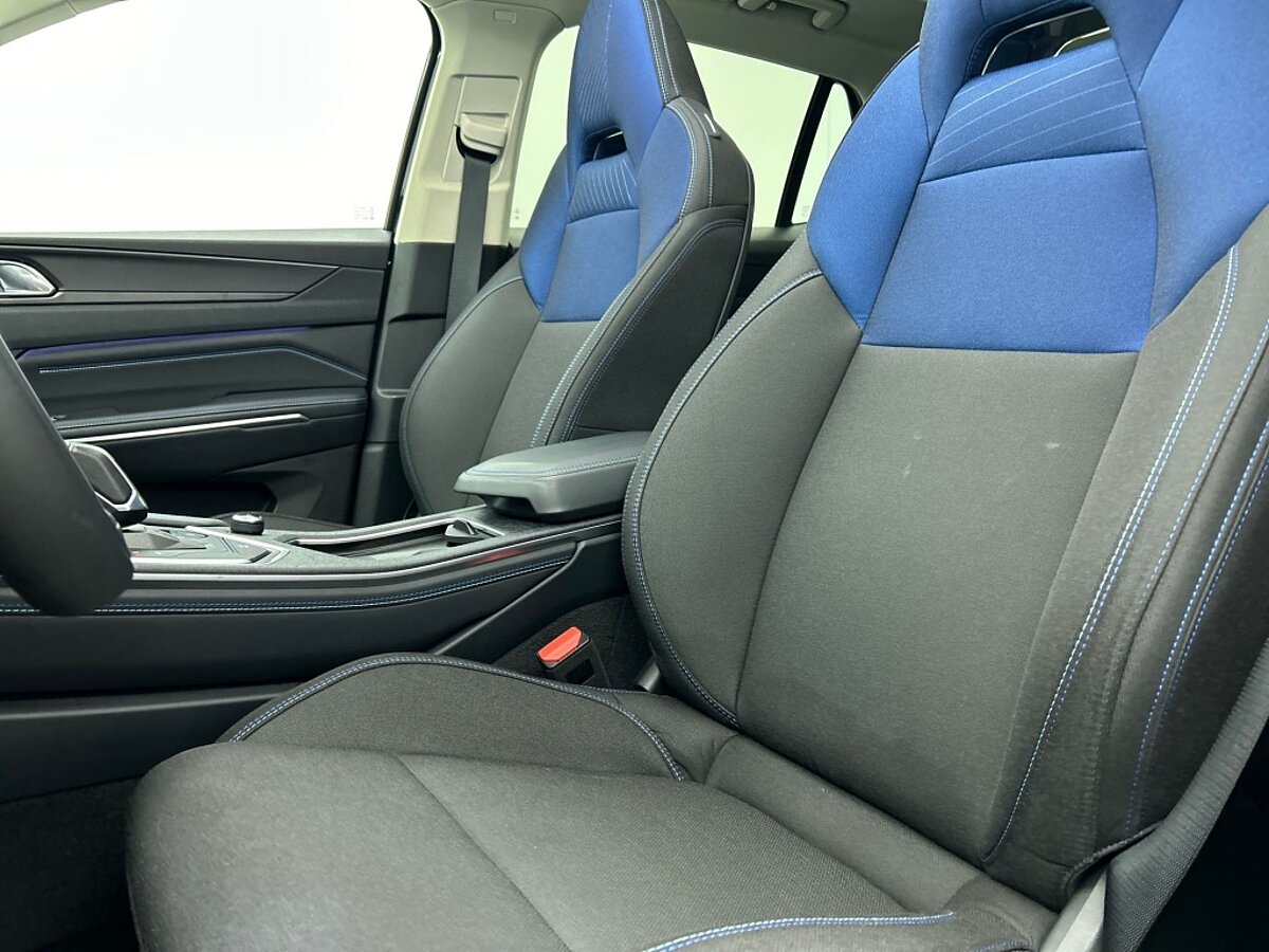 46583727 lynk co 01 1 5 hybride rijklaar inclusief 12 maanden garantie 84