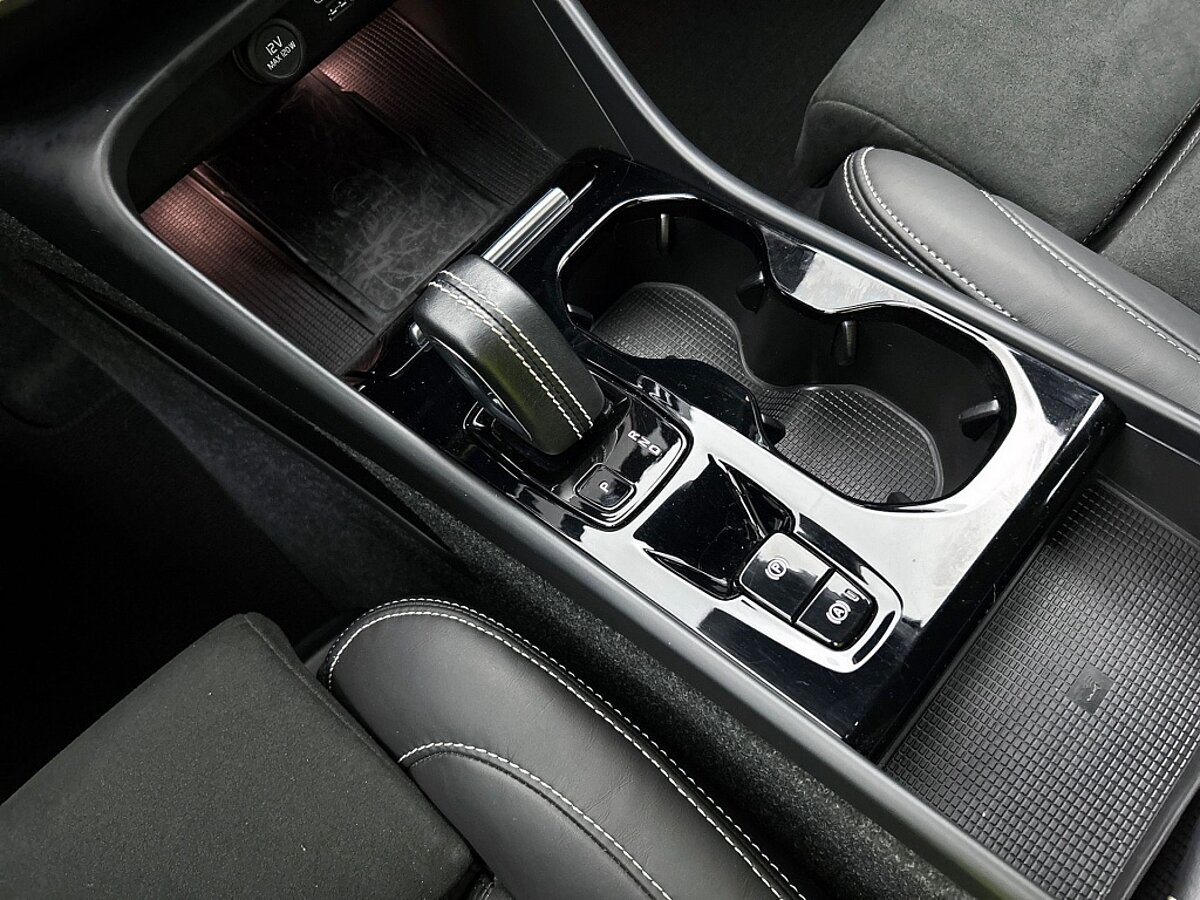 46744949 volvo xc40 1 5 t4 r design h k dab trekhaak nubuck camera 96