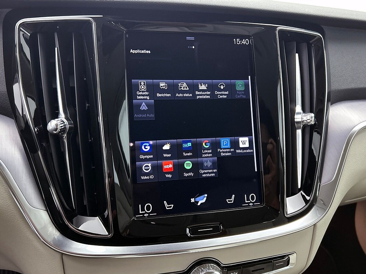 49484399 volvo v60 t5 momentum climate pack pilot assist camera h k blis 09