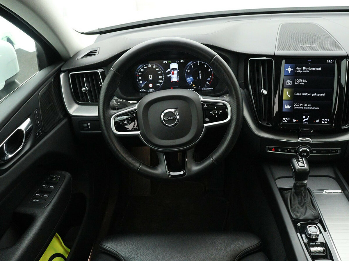 34254977 volvo xc60 2 0 t5 awd inscription panorama dak harman kardon memory s 6 18