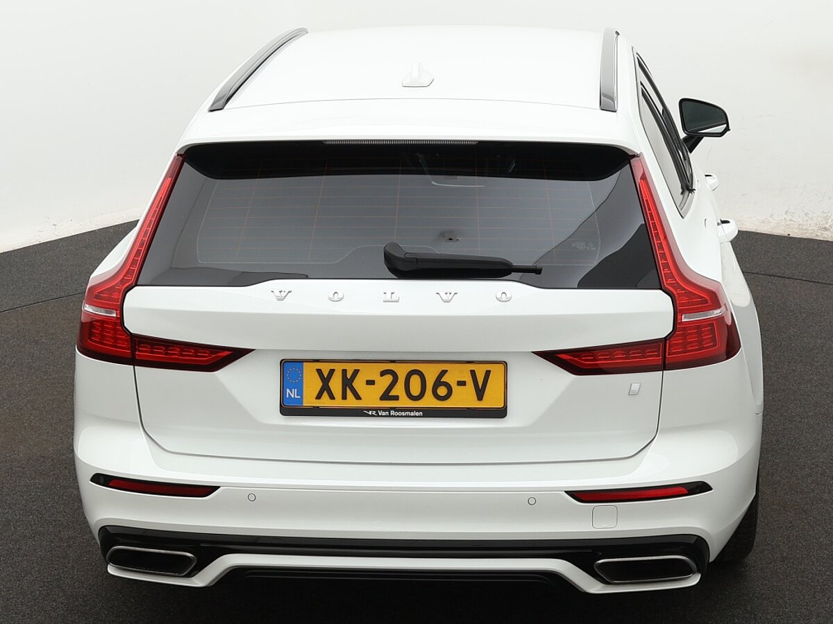 34654743 volvo v60 2 0 t5 r design 9 04