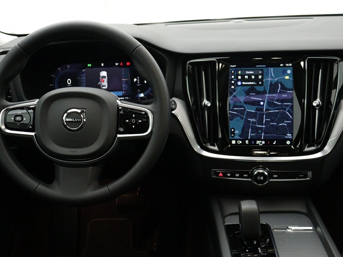 44989390 volvo v60 2 0 b4 plus dark trekhaak panoramadak 7 02