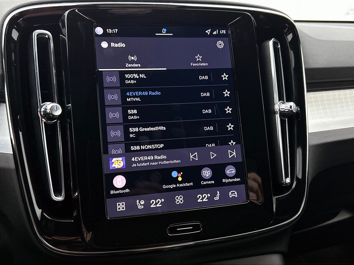 46844168 volvo xc40 2 0 b4 plus black edition 8 04