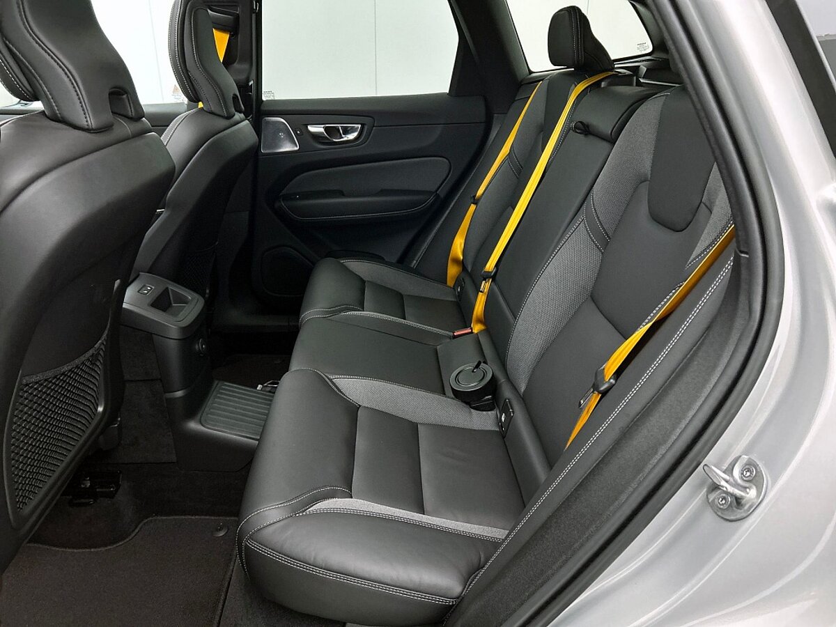 47941513 volvo xc60 2 0 t8 awd polestar 95