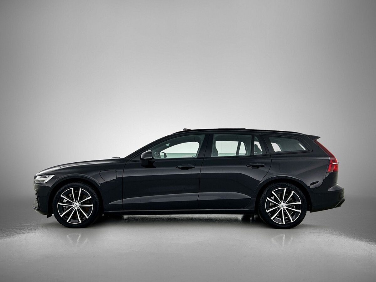 46919098 volvo v60 2 0 t6 plus dark trekhaak 2 04
