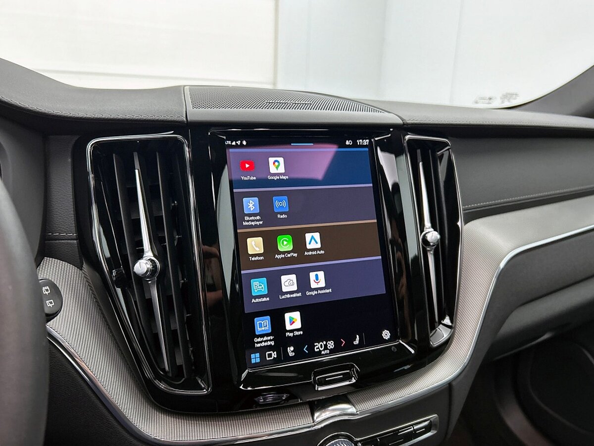 48340442 volvo xc60 2 0 t6 plug in hybrid awd ultimate dark luchtvering trekhaak 7 02