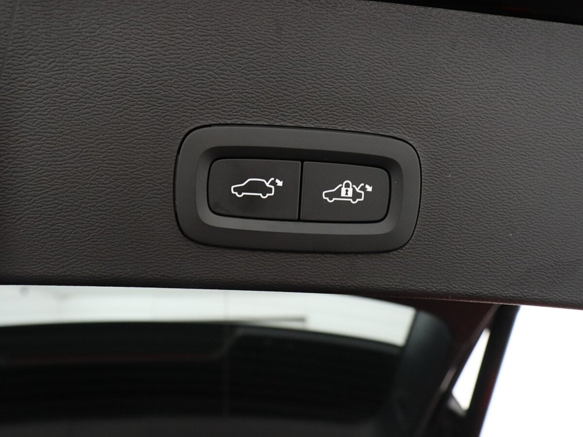 35002307 volvo xc40 1 5 t4 recharge ultimate dark memory seats harman kardon l b1e0c2