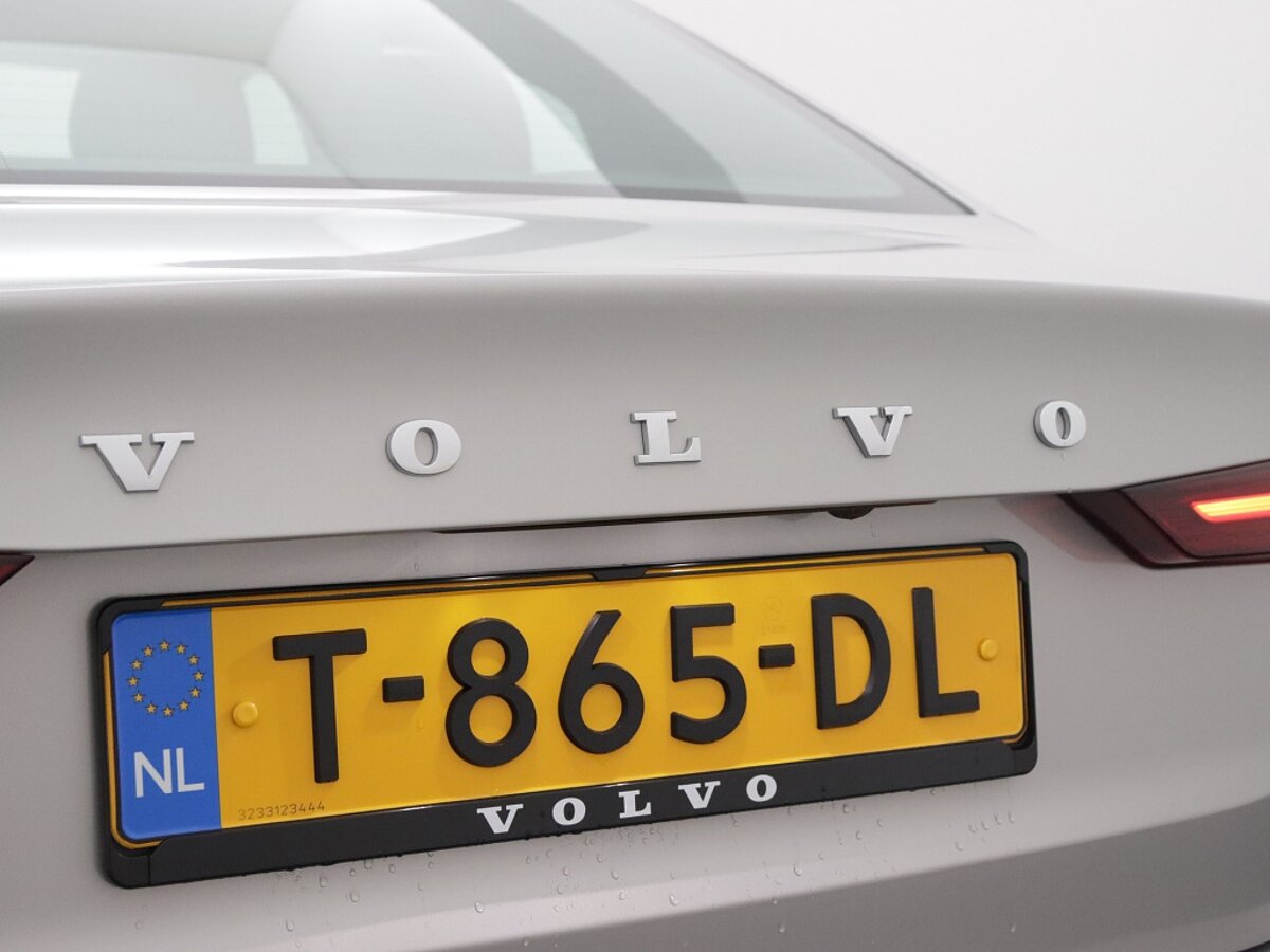 37256560 volvo s60 2 0 b4 plus dark lederen bekleding 360 camera 397a3e