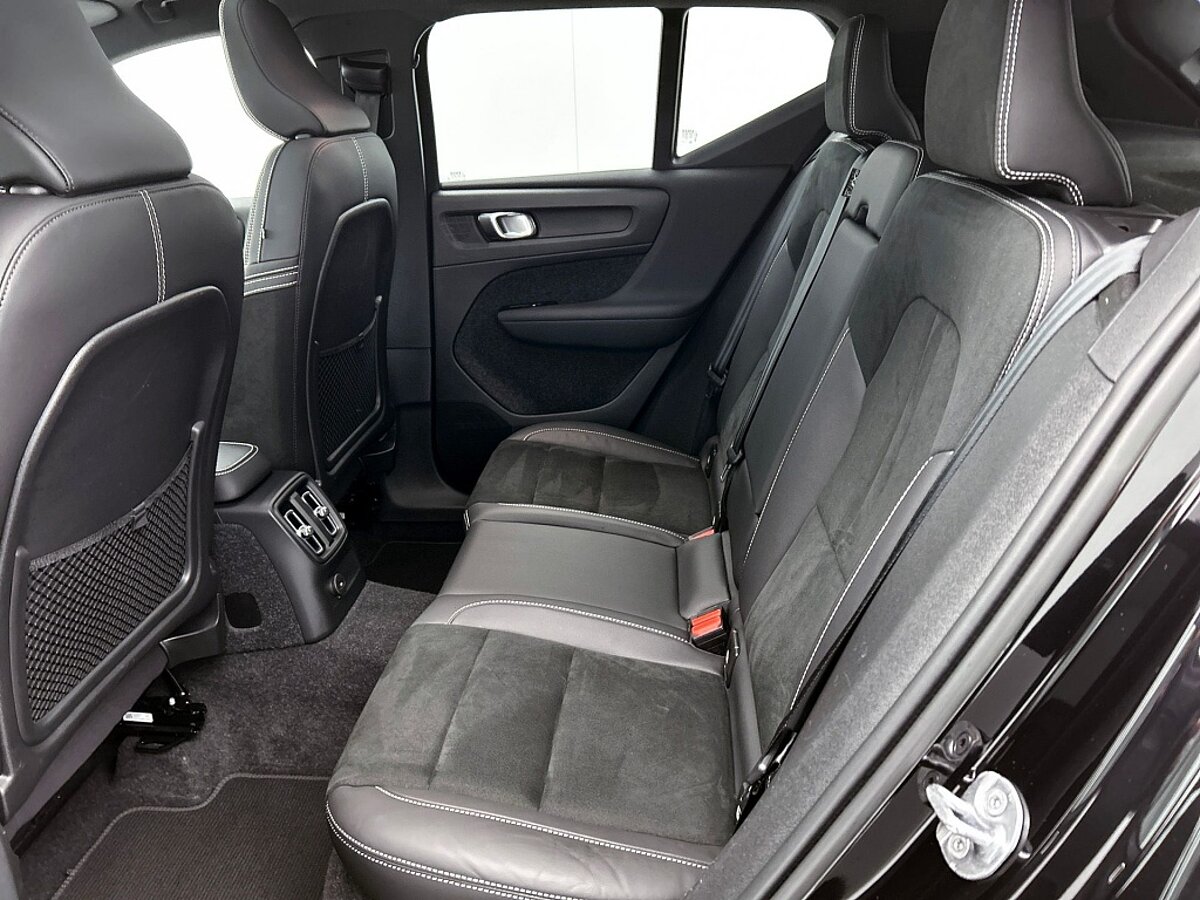 46031878 volvo xc40 1 5 t5 phev r design panoramadak trekhaak 03