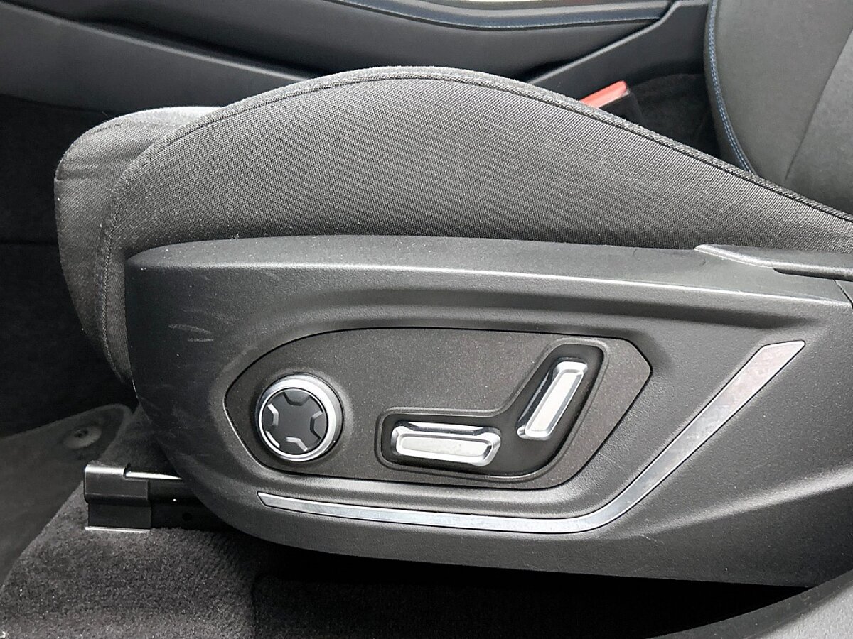 46220827 lynk co 01 1 5 hybride rijklaar inclusief 12 maanden garantie 54