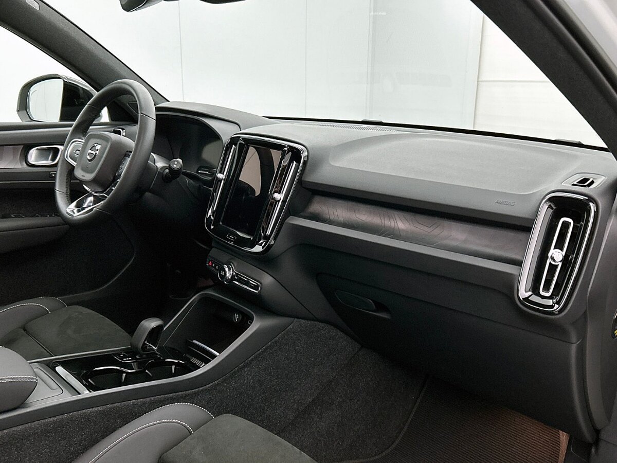 48534360 volvo xc40 ultimate pano 360 memory seats 20 inch all season 30