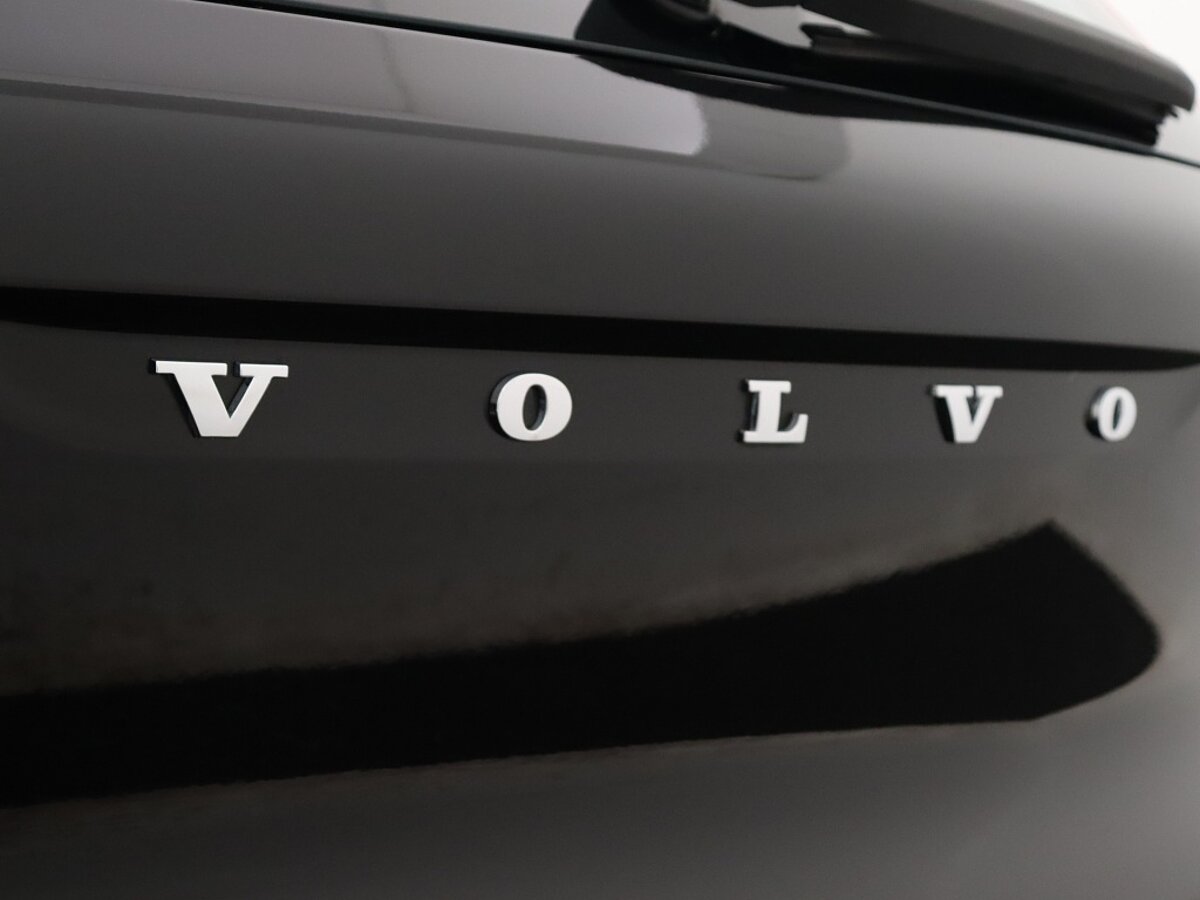 35352608 volvo xc40 1 5 t3 momentum pro 63