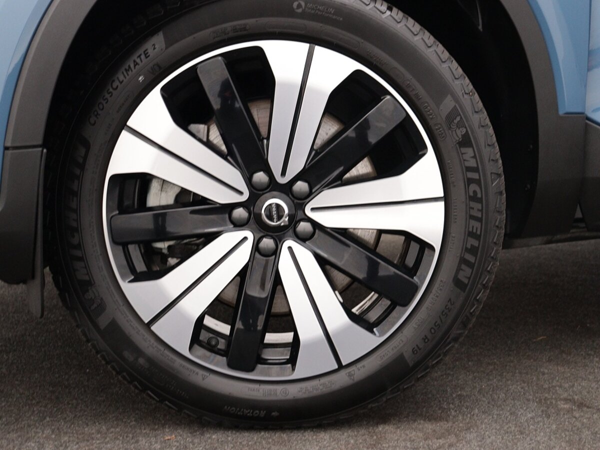 44035279 volvo xc40 1 5 t4 plus dark 360a camera 95