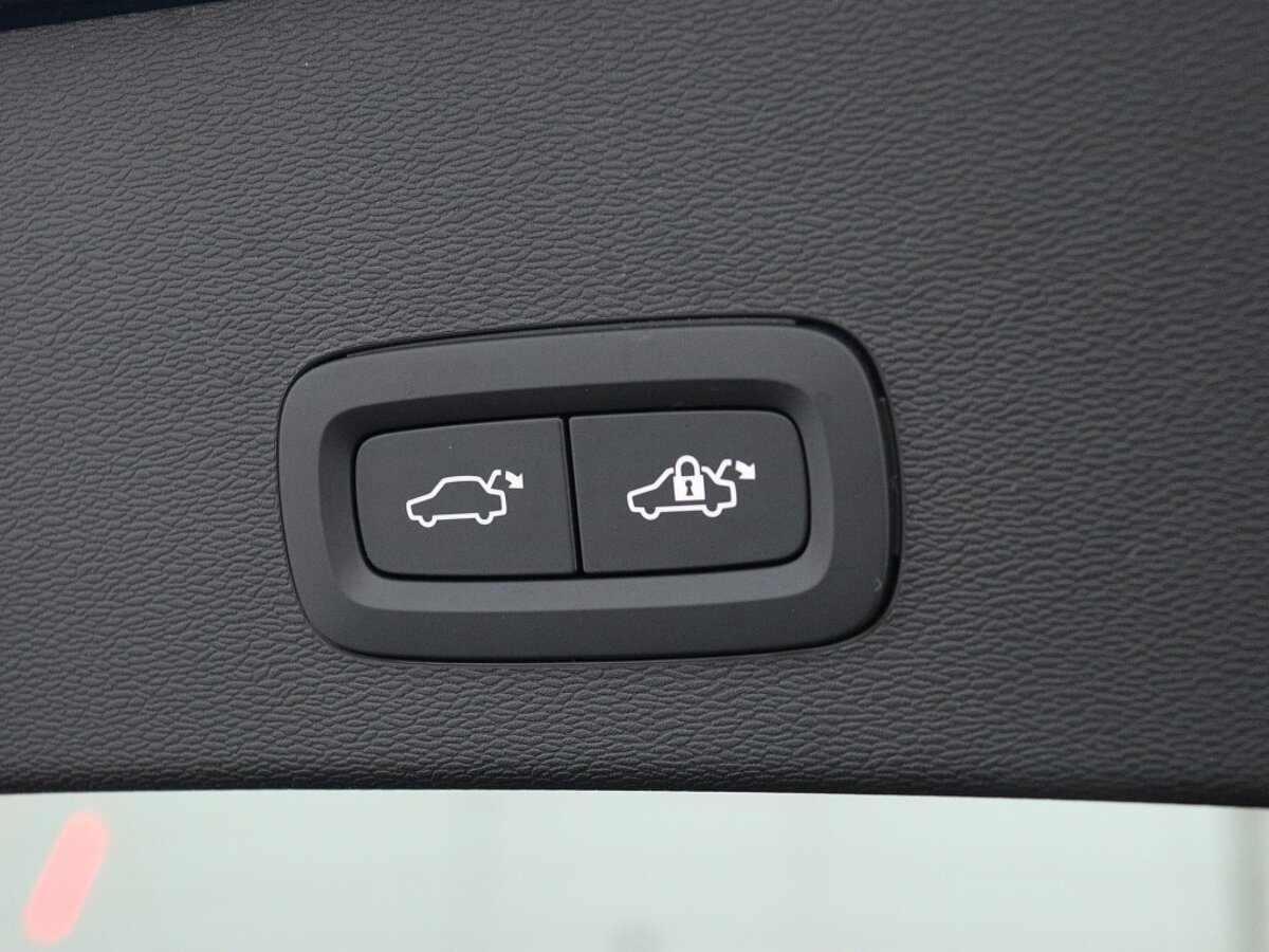 46273461 volvo c40 extended plus 82 kwh trekhaak panorama dak camera 61