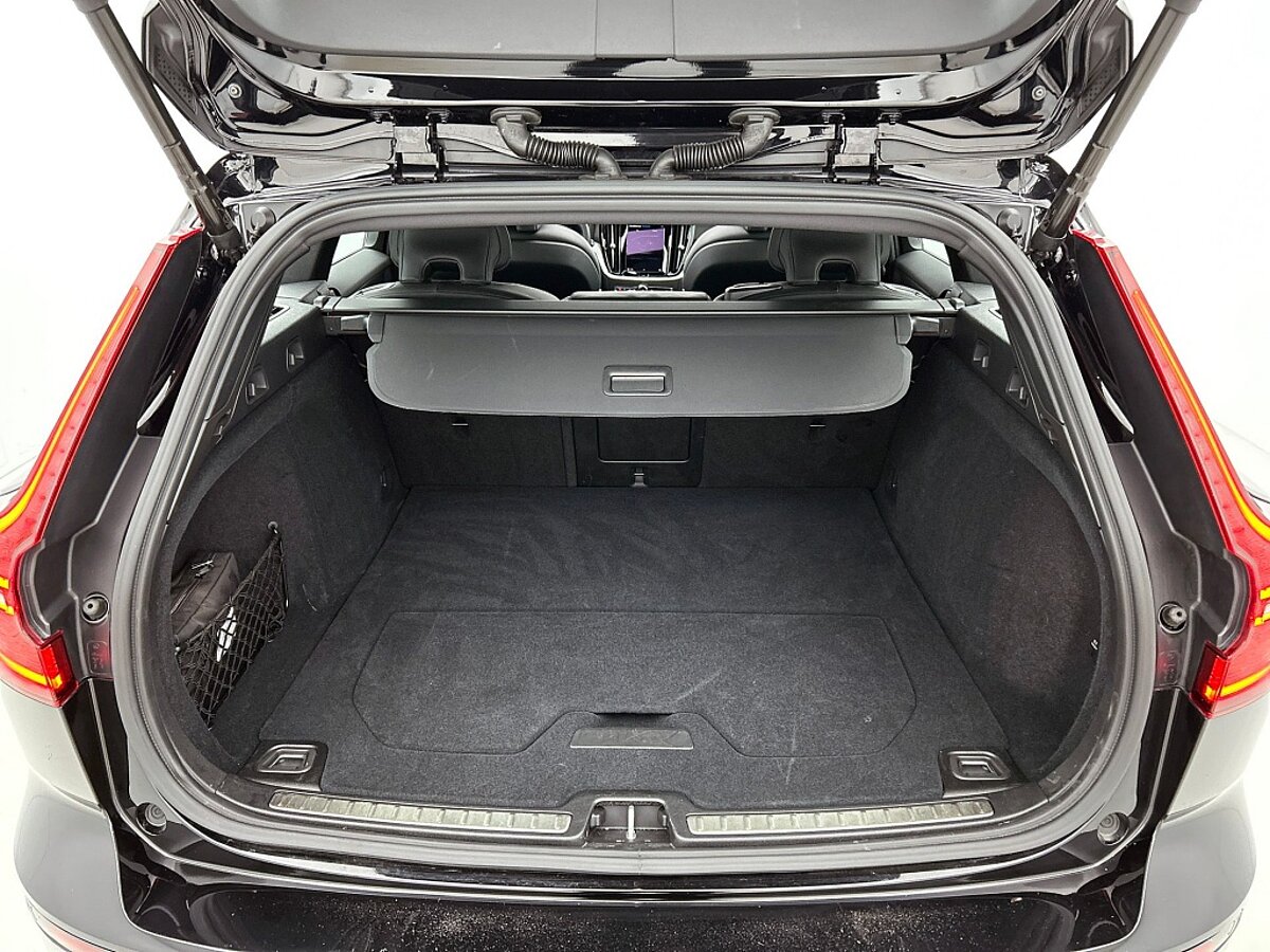 49041811 volvo v60 2 0 t6 awd plus dark panorama dak trekhaak 41