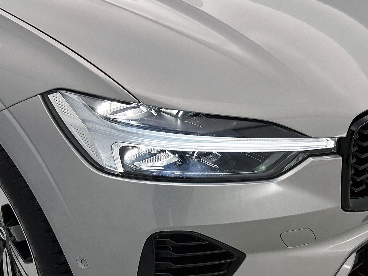 49717398 volvo xc60 2 0 t6 awd plus dark trekhaak 360a camera panoramadak 80