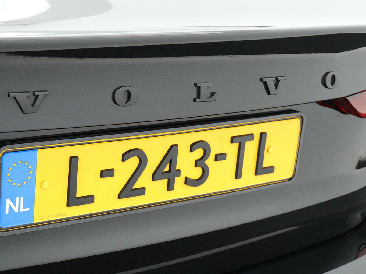 34202865 volvo s60 2 0 b3 r design panoramadak harman kardon voorruitverwarmi 12522b