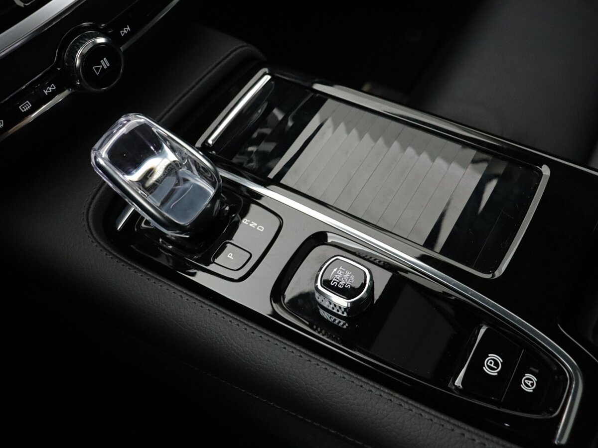 43413043 volvo v60 2 0 t6 awd recharge inscription 360ao camera panoramadak he 70