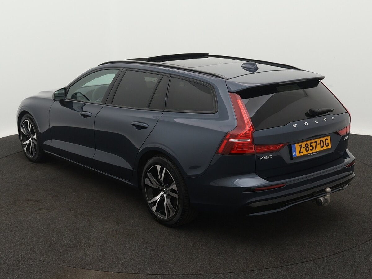 43852732 volvo v60 2 0 b4 plus dark trekhaak panoramadak 3 02