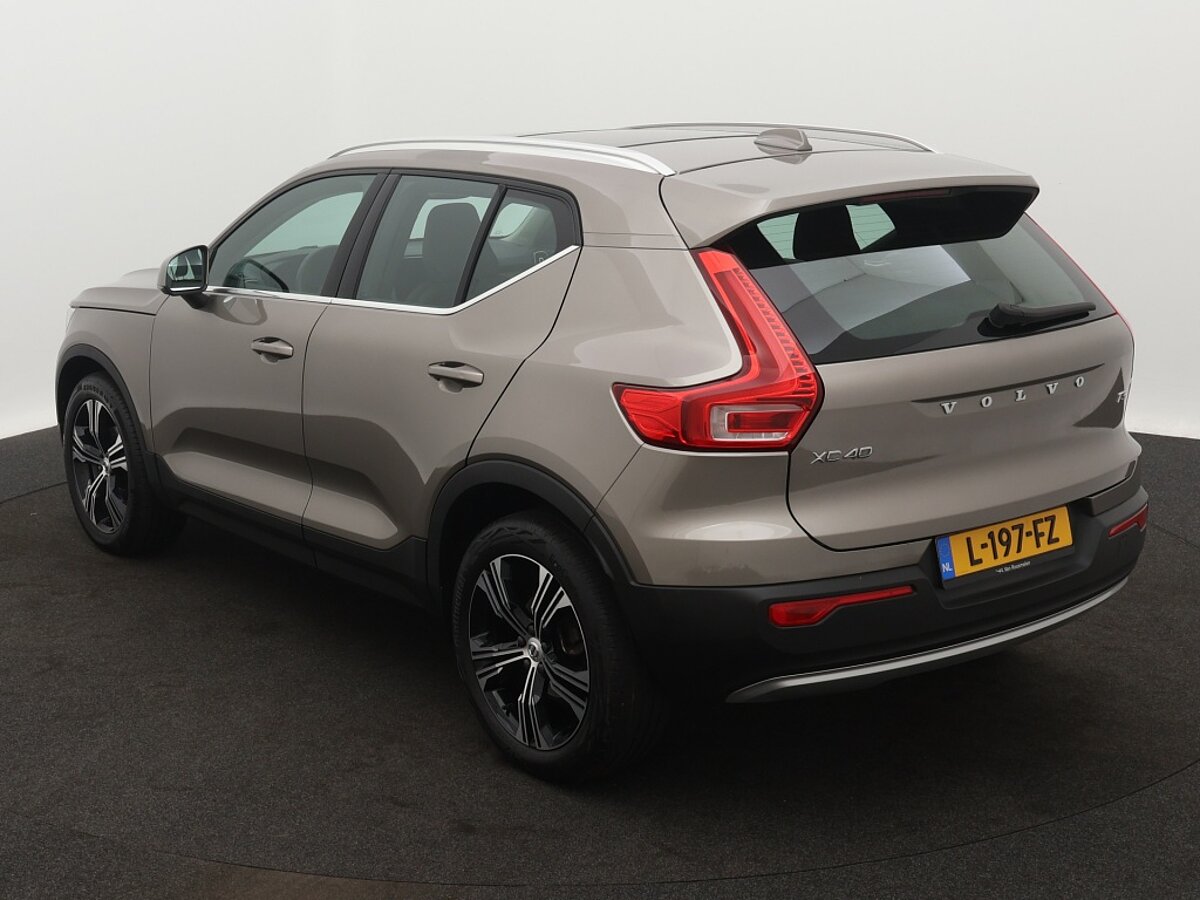 44136153 volvo xc40 1 5 t3 inscription 3