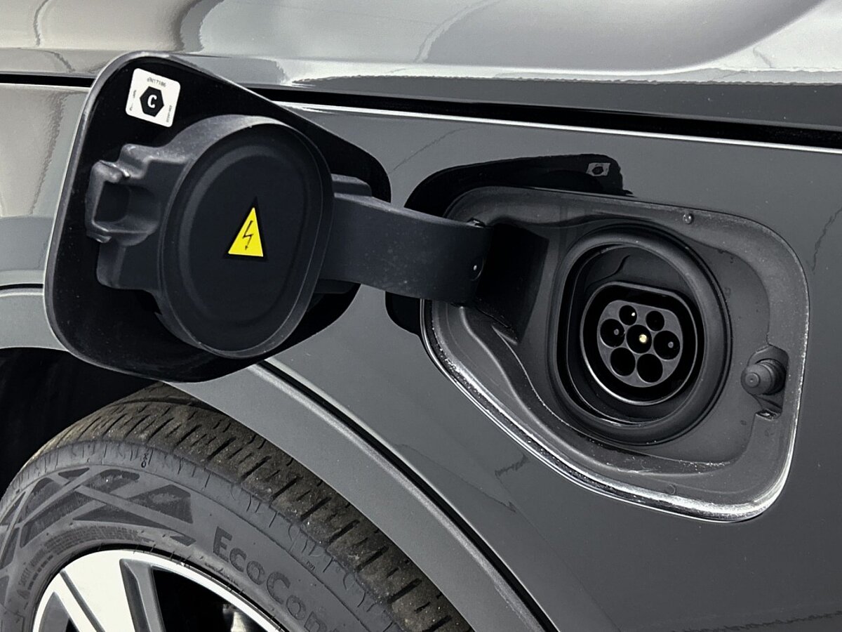44515469 volvo xc40 t4 recharge r design adaptive cruise stoelverwarming 39