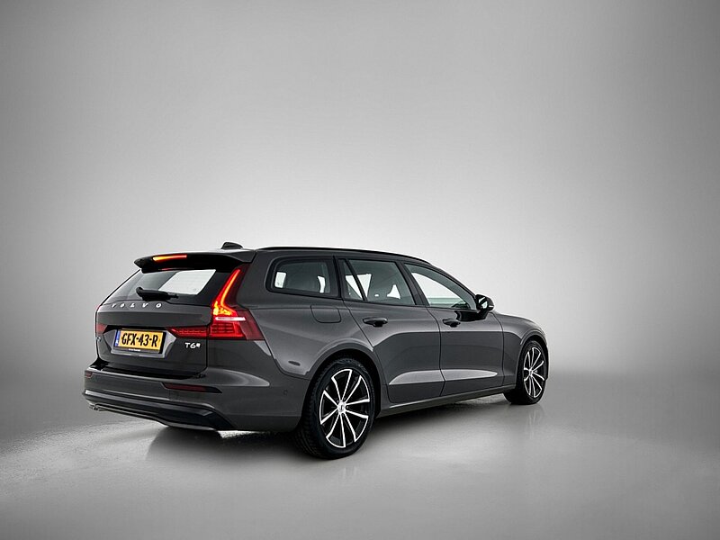 45497789 volvo v60 2 0 t6 awd plus dark 360a camera panoramadak harman kardon 6 03